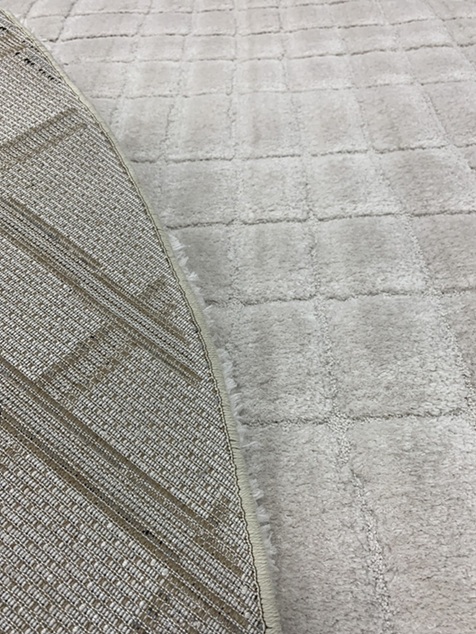 Feliz nukkamatto Nouveau Plain vaalea