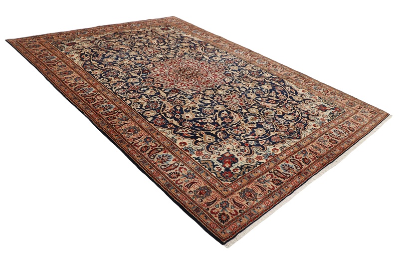 Moud Mahi käsinsolmittu 205x309