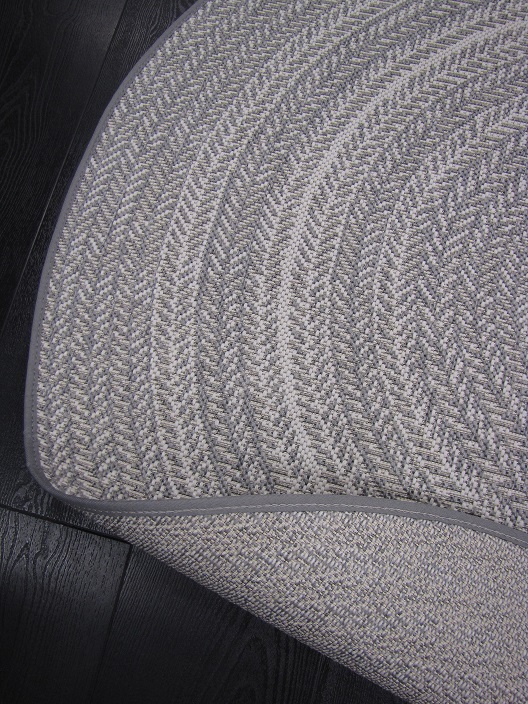 Essenza jokatilan matto harmaa tai beige