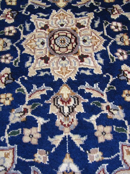 Pakistan käsinsolmittu villasilkki sininen 63x90 cm