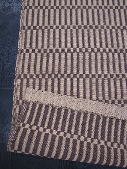Woodnotes paperinarumatto 140x200 cm ruskeanbeige