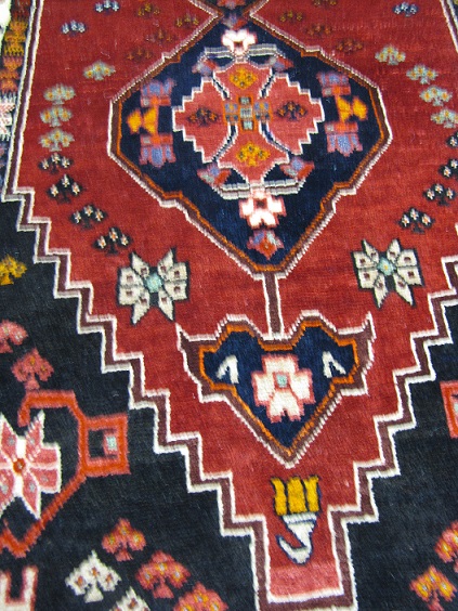 Kashqhai käsinsolmittu villamatto 80x183 cm
