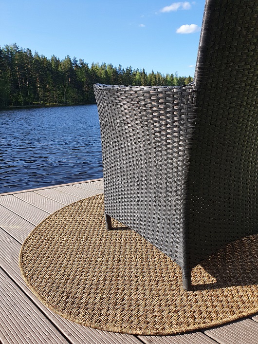 Kiara sileäksi kudottu matto sisalväri
