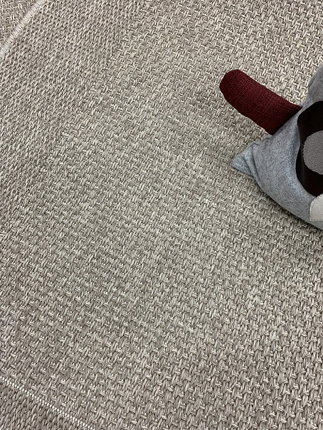 Monaco sileäksi kudottu matto lämminbeige