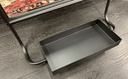 Black peili hyllyllä musta