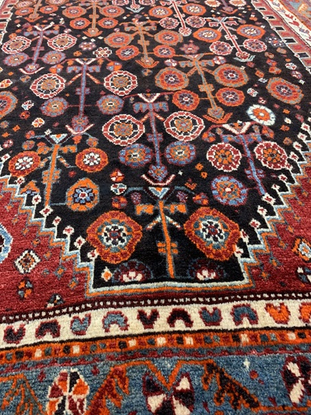 Kashqhai käsinsolmittu villamatto 152x234 cm