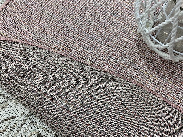 Piemonte sileäksi kudottumatto plain rosa