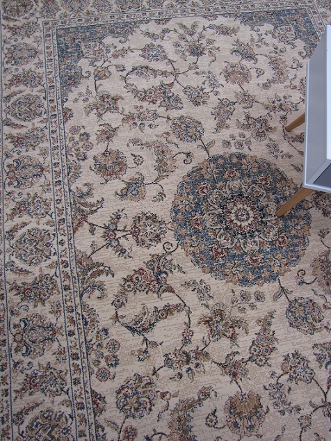 Da Vinci nukkamatto vintage beige medaljonki