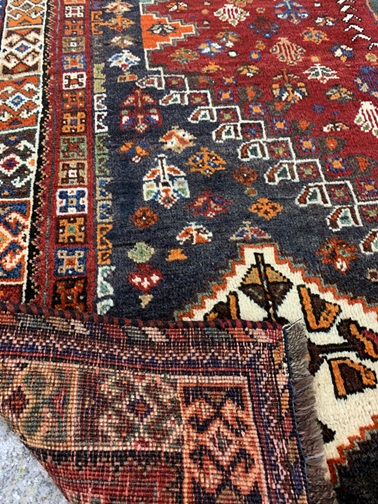 Kashqhai käsinsolmittu villamatto 170x258 cm