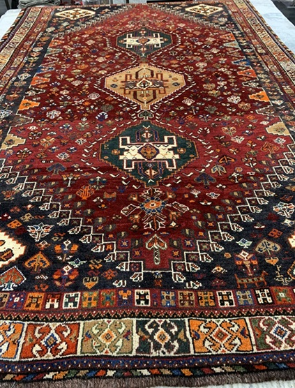 Kashqhai käsinsolmittu villamatto 170x258 cm