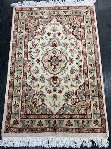 Pakistan käsinsolmittu villa-silkki 61x92 cm