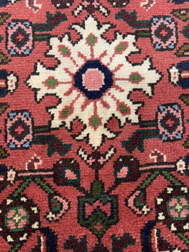 Hosseinabad käsinsolmittu 64x104 cm