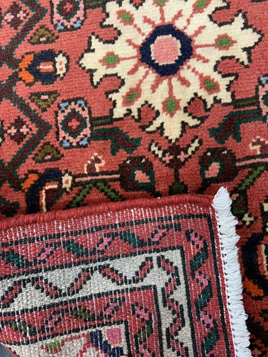 Hosseinabad käsinsolmittu 64x104 cm