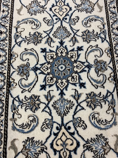 Nain Kashmar käsinsolmittu 71x136 cm