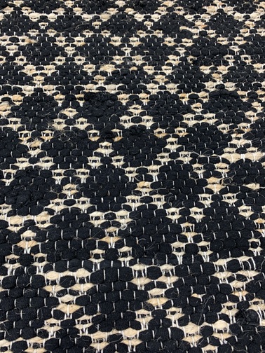 Illuusio matto musta-natur