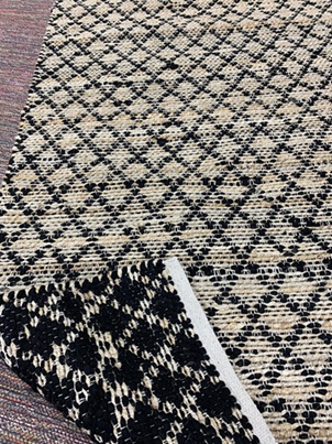 Illuusio matto musta-natur