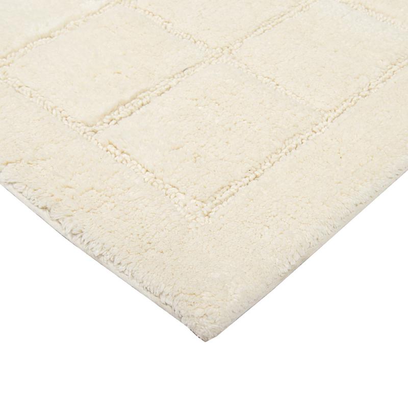 Aada wc-matto luonnonvaalea