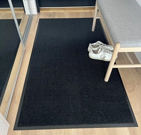 Rum kuramatto - usea väri