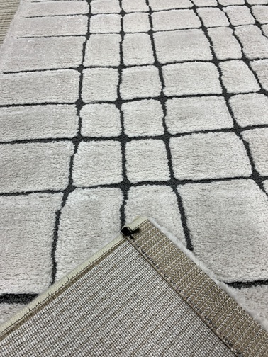 Feliz nukkamatto Nouveau vaalea