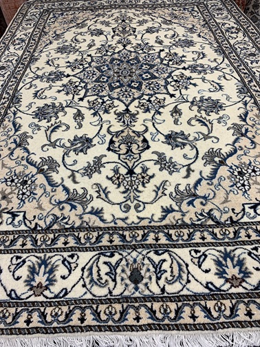 Nain Kashmar käsinsolmittu 167x238 cm