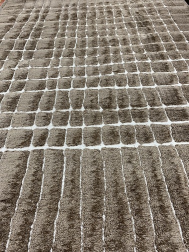 Feliz nukkamatto Nouveau ruskea