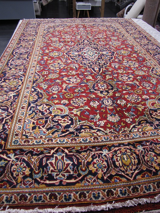 Keshan medaljonki punasini 149x237 cm