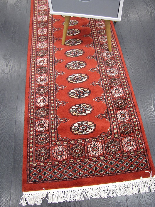 [18BOKPUN] Bokhara käsinsolmittu villamatto 65x186 cm punainen