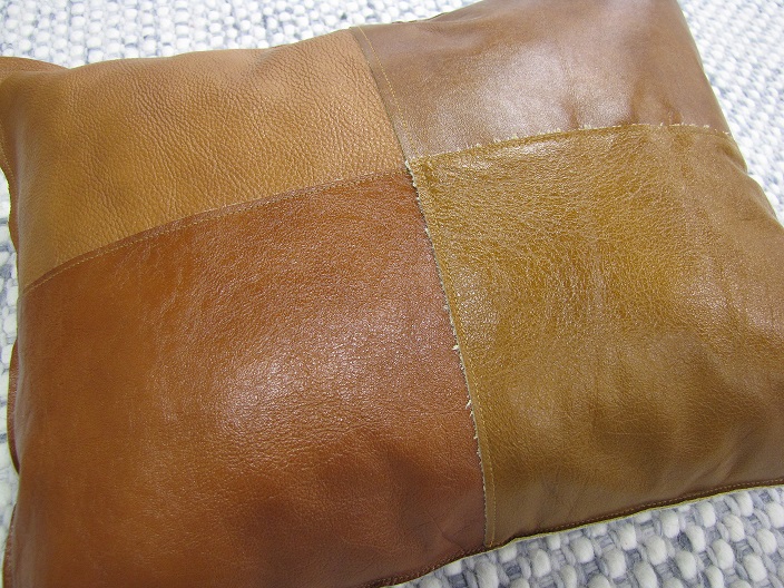 Konjakki nahka/huopatyyny 48x38 cm