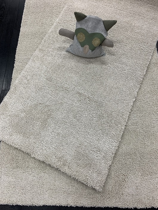 Kiss nukkamatto luonnonvaalea