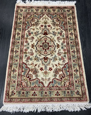 [PAKISTAN2496192VAAVIHR] Pakistan käsinsolmittu villa-silkki 61x92 cm