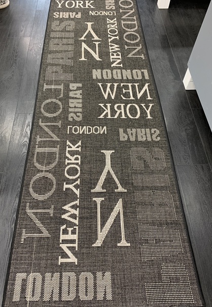 New York käytävämatto musta