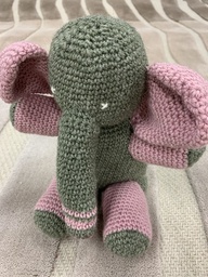 [RVFANTTIVIHREÄROSA] Fantti kudottu pehmolelu vihreä-rosa